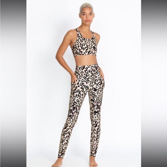 Johnny Was Calme Leggings & Sports Bra Set - Picture 14 of 14